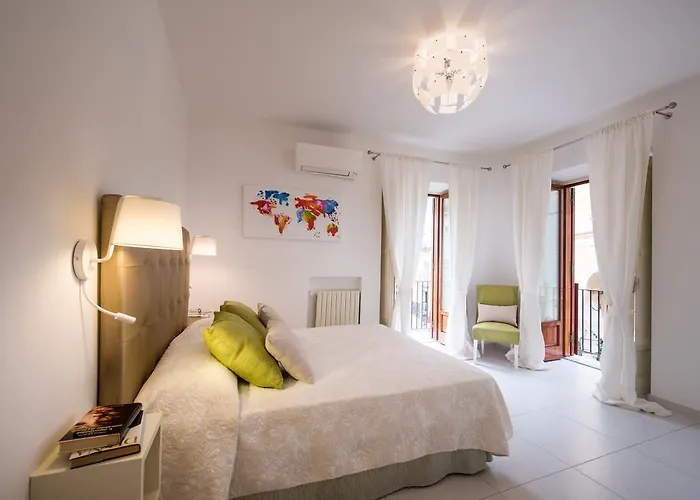 Al Corso By Amalfivacation *