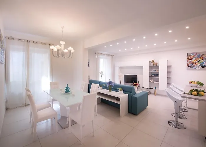 Al Corso By Amalfivacation * Minori